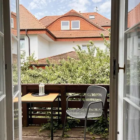 Schlossteich Mit Eigenem Balkon Appartement Cassel