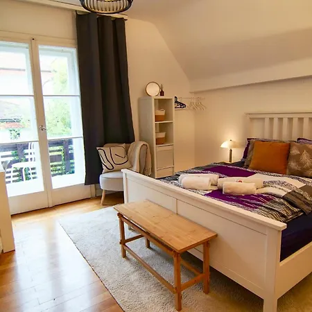 Apartment Mit Balkon Am Bergpark Kassel